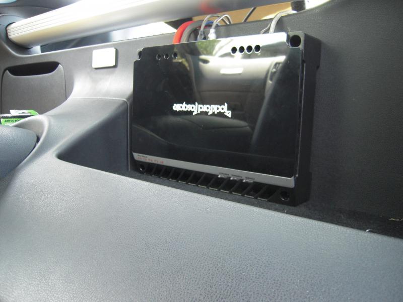 trooper-albums-audio-install-picture18653-picture-042.jpg